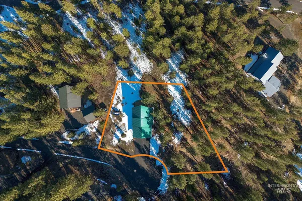 $725,000 | 2006 Demaret Court, New Meadows, ID 83654