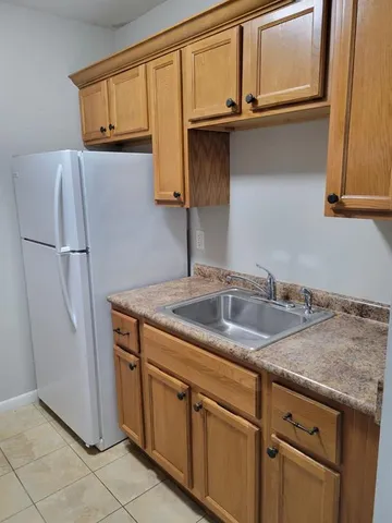 $150,000 | 2303 South Federal Highway, Unit 19, Boynton Beach, FL 33435