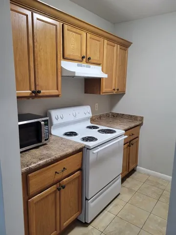 $150,000 | 2303 South Federal Highway, Unit 19, Boynton Beach, FL 33435