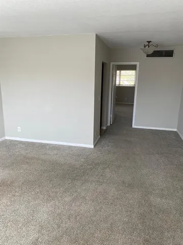 $150,000 | 2303 South Federal Highway, Unit 19, Boynton Beach, FL 33435