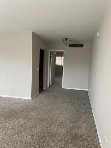 $150,000 | 2303 South Federal Highway, Unit 19, Boynton Beach, FL 33435