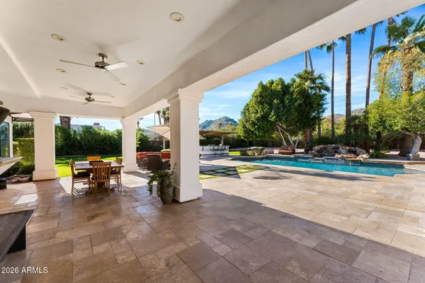 $4,250,000 | 9030 North 48th Place, Paradise Valley, AZ 85253