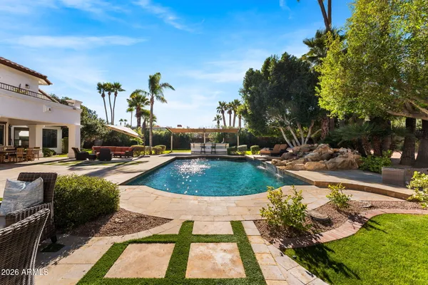 $4,250,000 | 9030 North 48th Place, Paradise Valley, AZ 85253