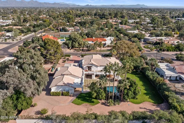 $4,250,000 | 9030 North 48th Place, Paradise Valley, AZ 85253
