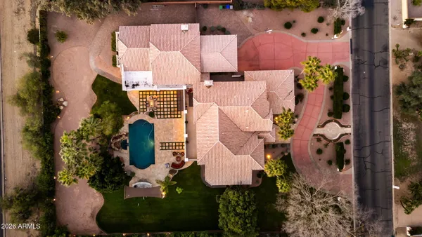 $4,250,000 | 9030 North 48th Place, Paradise Valley, AZ 85253