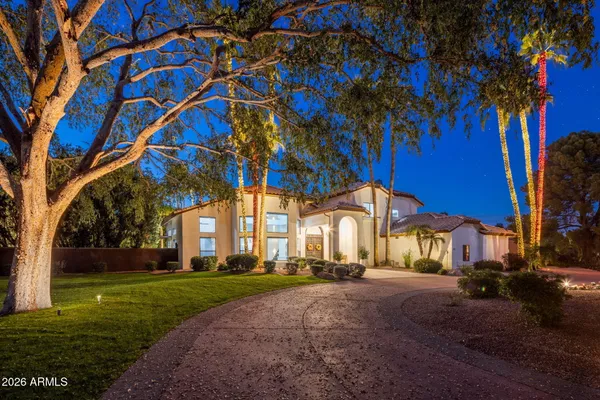 $4,250,000 | 9030 North 48th Place, Paradise Valley, AZ 85253