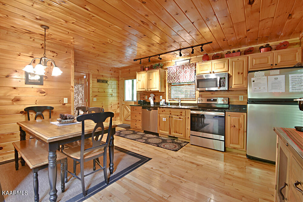2234 Breezy Road Sevierville, TN 37876 - Photo 10 of 32 DSC_7474