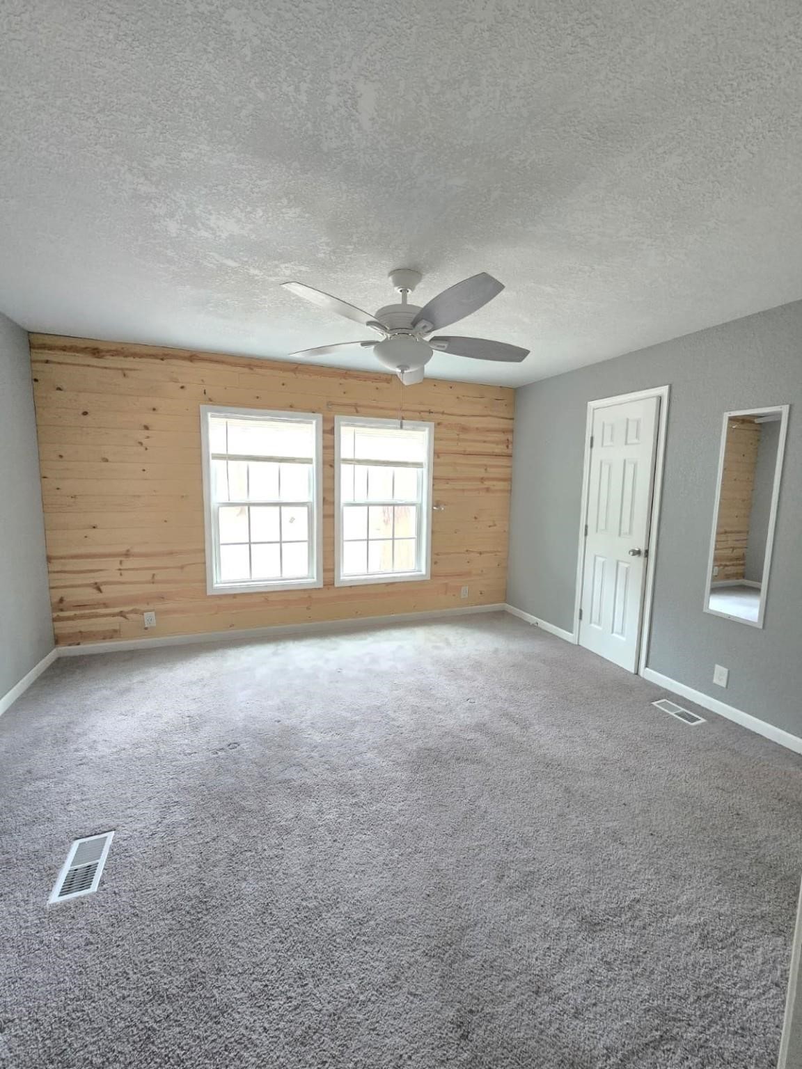 304 North Walnut Drive Trinity, TX 75862 - Photo 7 of 9 a view of an empty room with a window