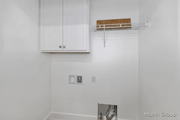 $409,900 | 2239 Watertown Way, Grand Rapids, MI 49505