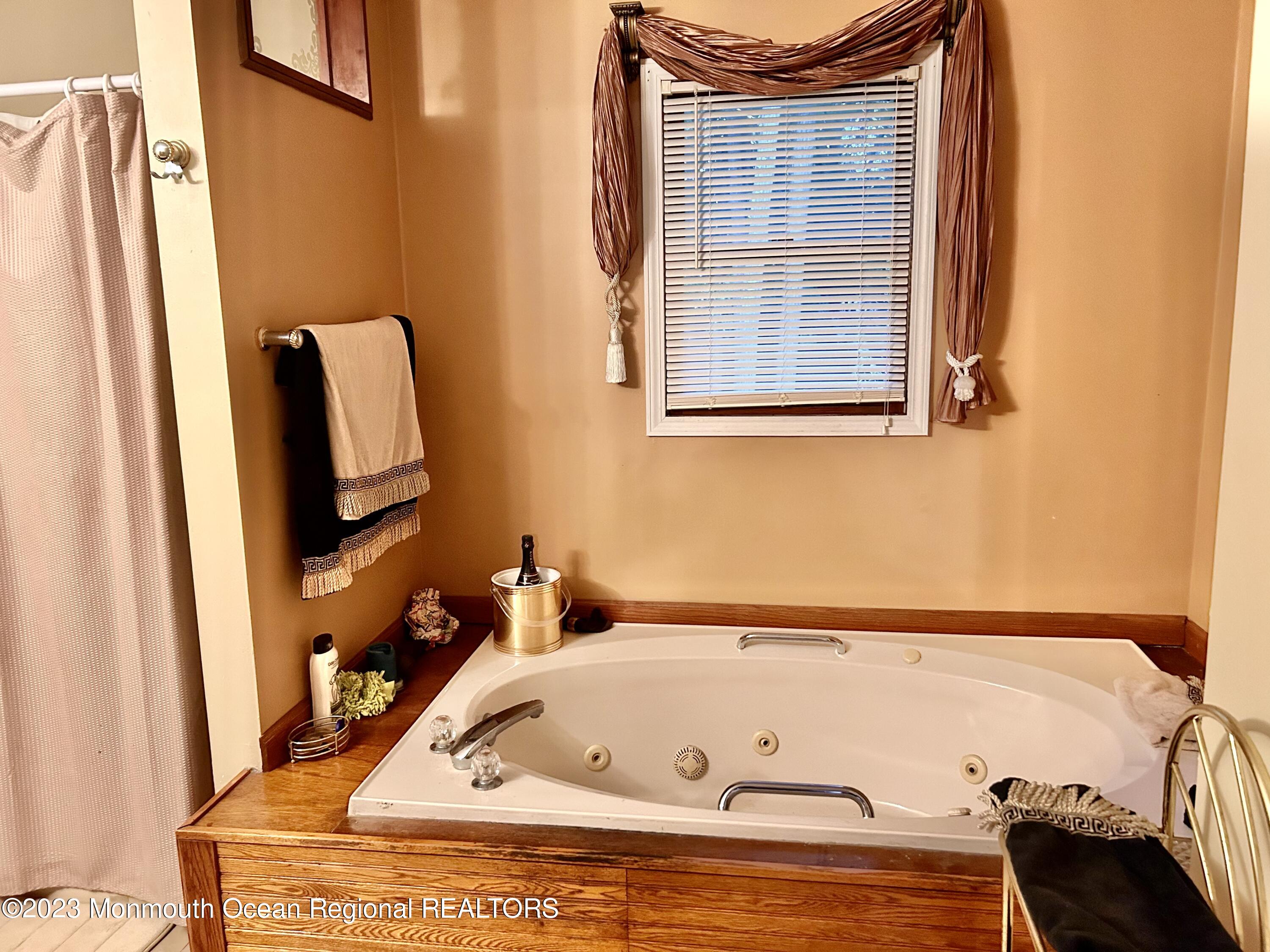 371 Cobain Road Jackson, NJ 08527 - Photo 21 of 27 4A53FA13-25A0-44EA-A8A1-67E41ED48CE9