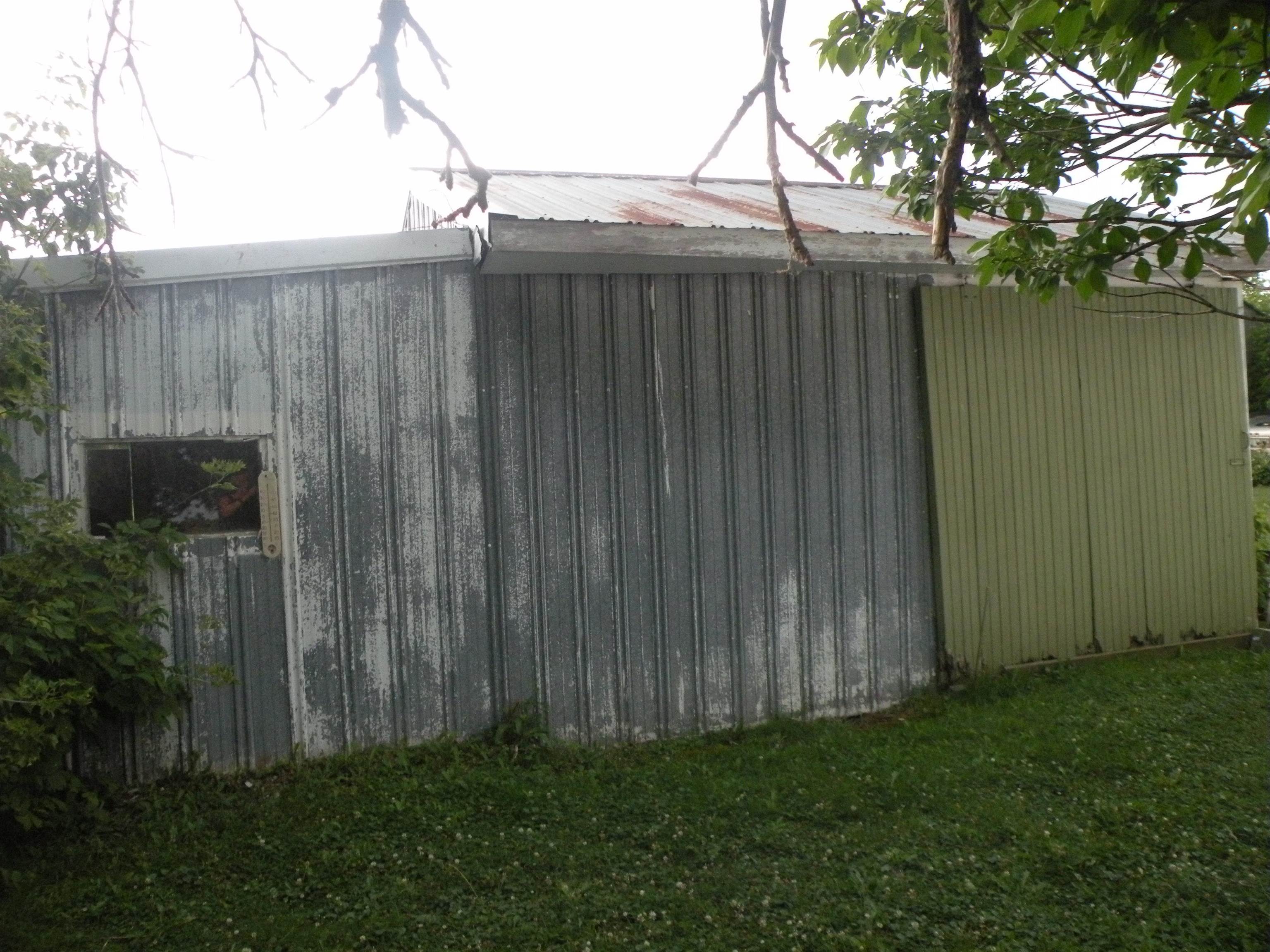 9460 Riley Road Corunna, MI 48817 - Photo 22 of 24 50085795-21.JPG