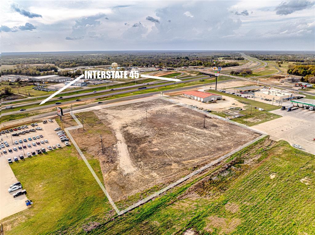 350 Interstate 45 East Fairfield, TX 75840 - Photo 3 of 11
