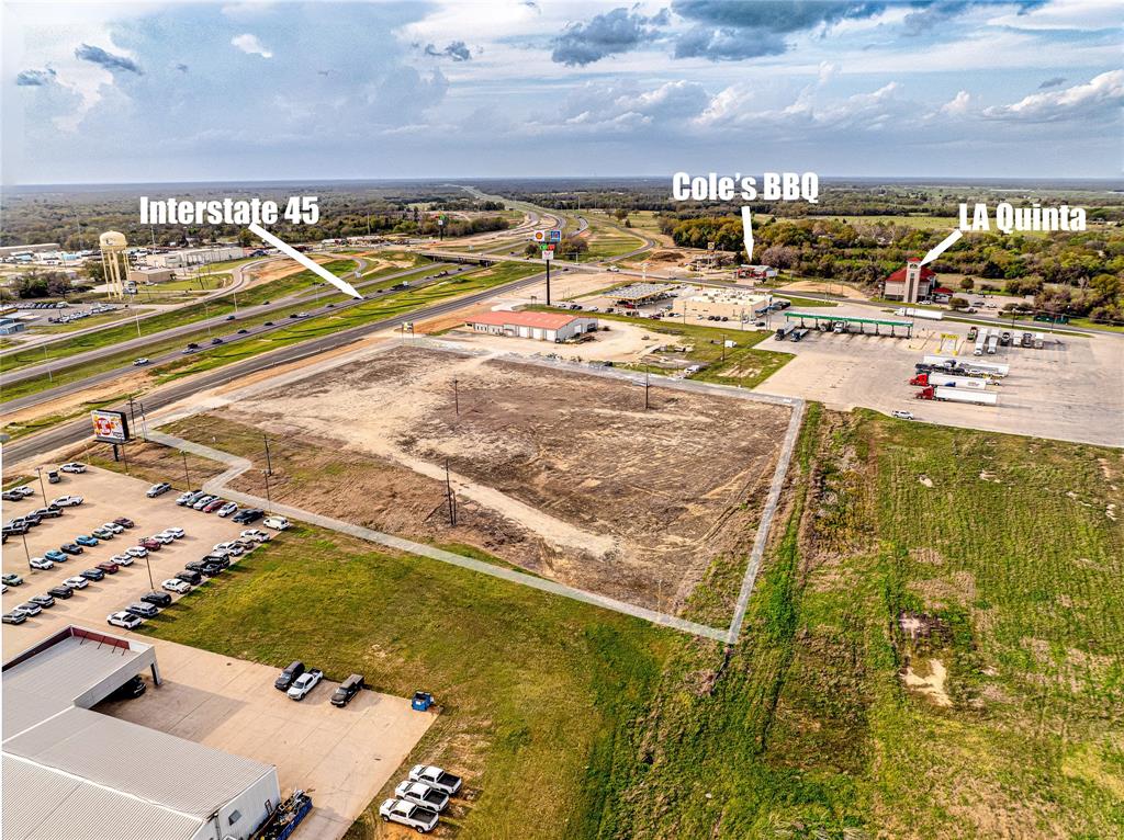 350 Interstate 45 East Fairfield, TX 75840 - Photo 4 of 11 a view of an ocean view