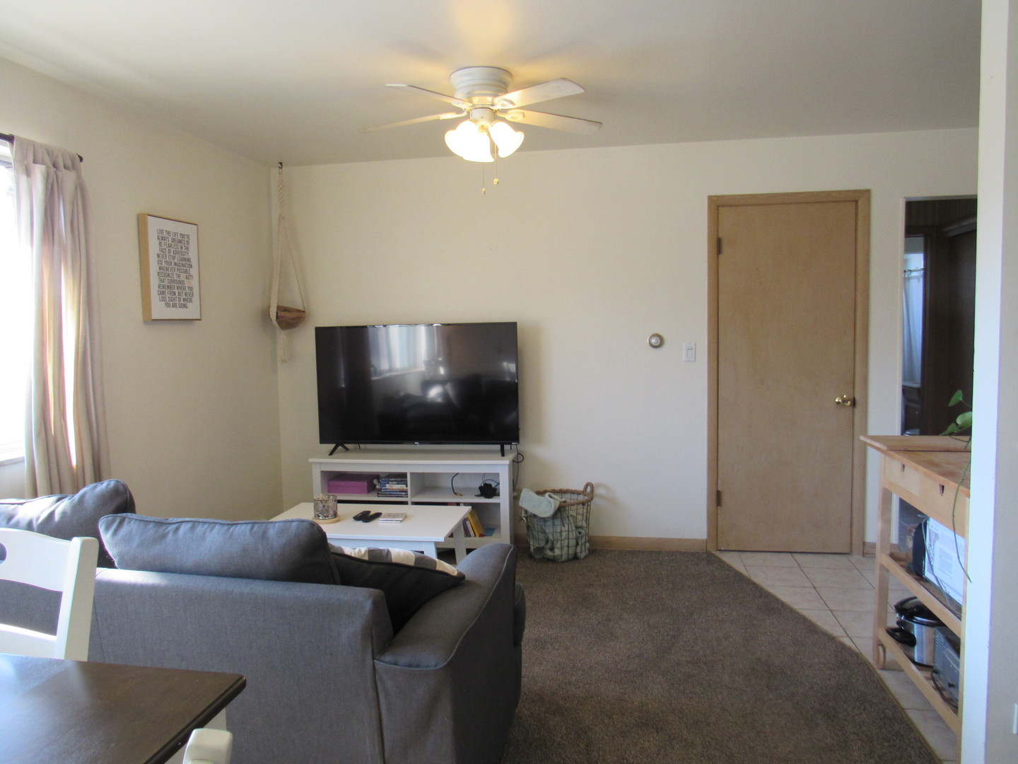 715 Busse Highway, Unit B1 Park Ridge, IL 60068 - Photo 5 of 10