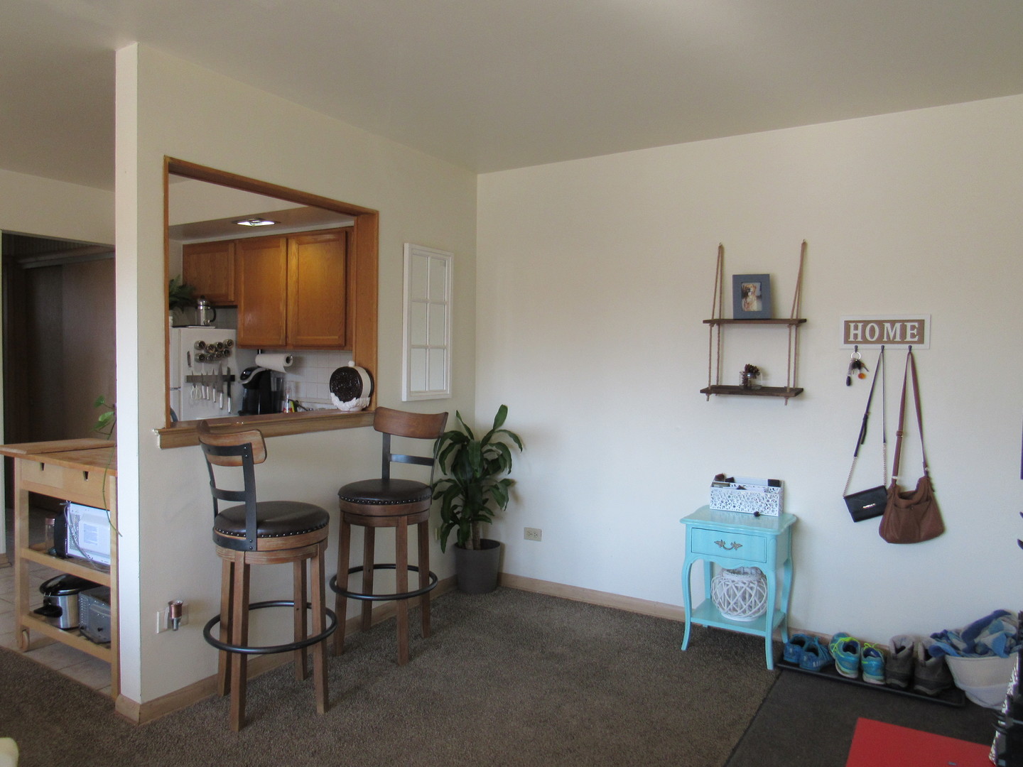 715 Busse Highway, Unit B1 Park Ridge, IL 60068 - Photo 8 of 10