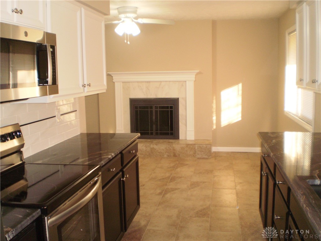 423 East Spring Valley Pike Centerville, OH 45458 - Photo 4 of 6