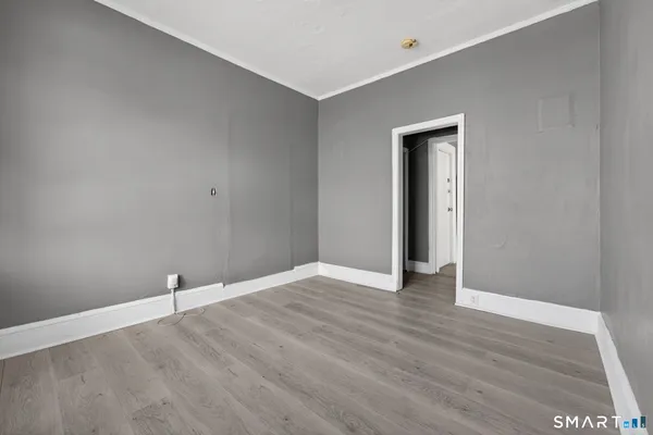 $1,595 | 187 Whitney Street, Unit A2, Hartford, CT 06105