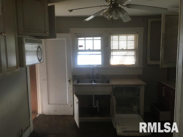 1329 East Olive Street Decatur, IL 62526 - Photo 7 of 15