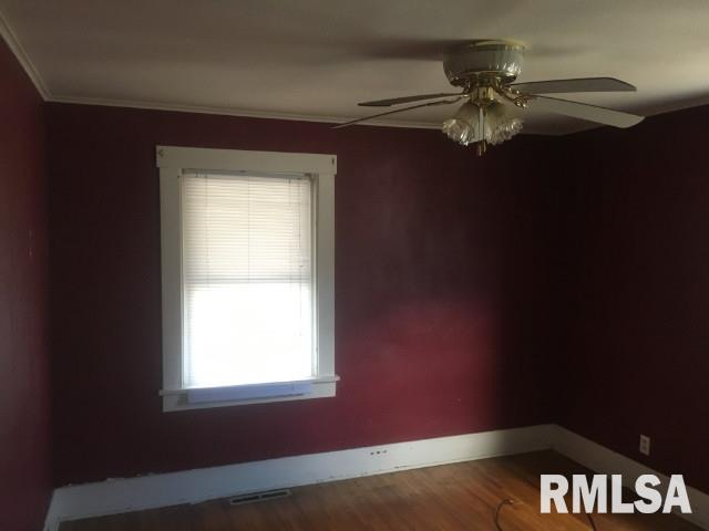 1329 East Olive Street Decatur, IL 62526 - Photo 10 of 15
