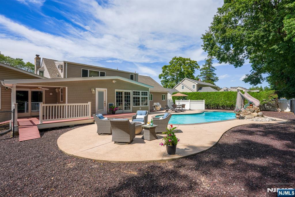 20 Colonial Road Emerson, NJ 07630 - Photo 29 of 35 Gallery Image 29