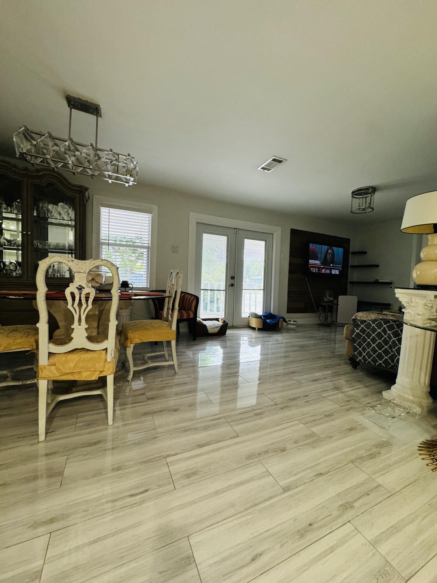 1884 Kirk Road Palm Springs, FL 33406 - Photo 11 of 39 IMG_5593