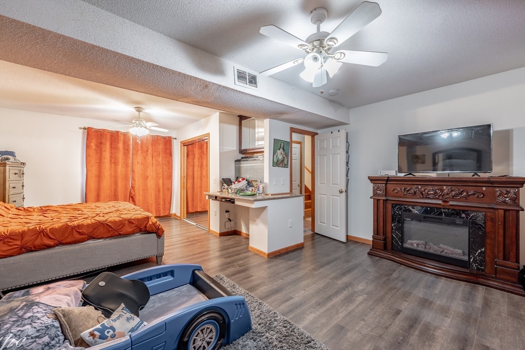 155 Lucerne Road Springfield, MA 01119 - Photo 18 of 20