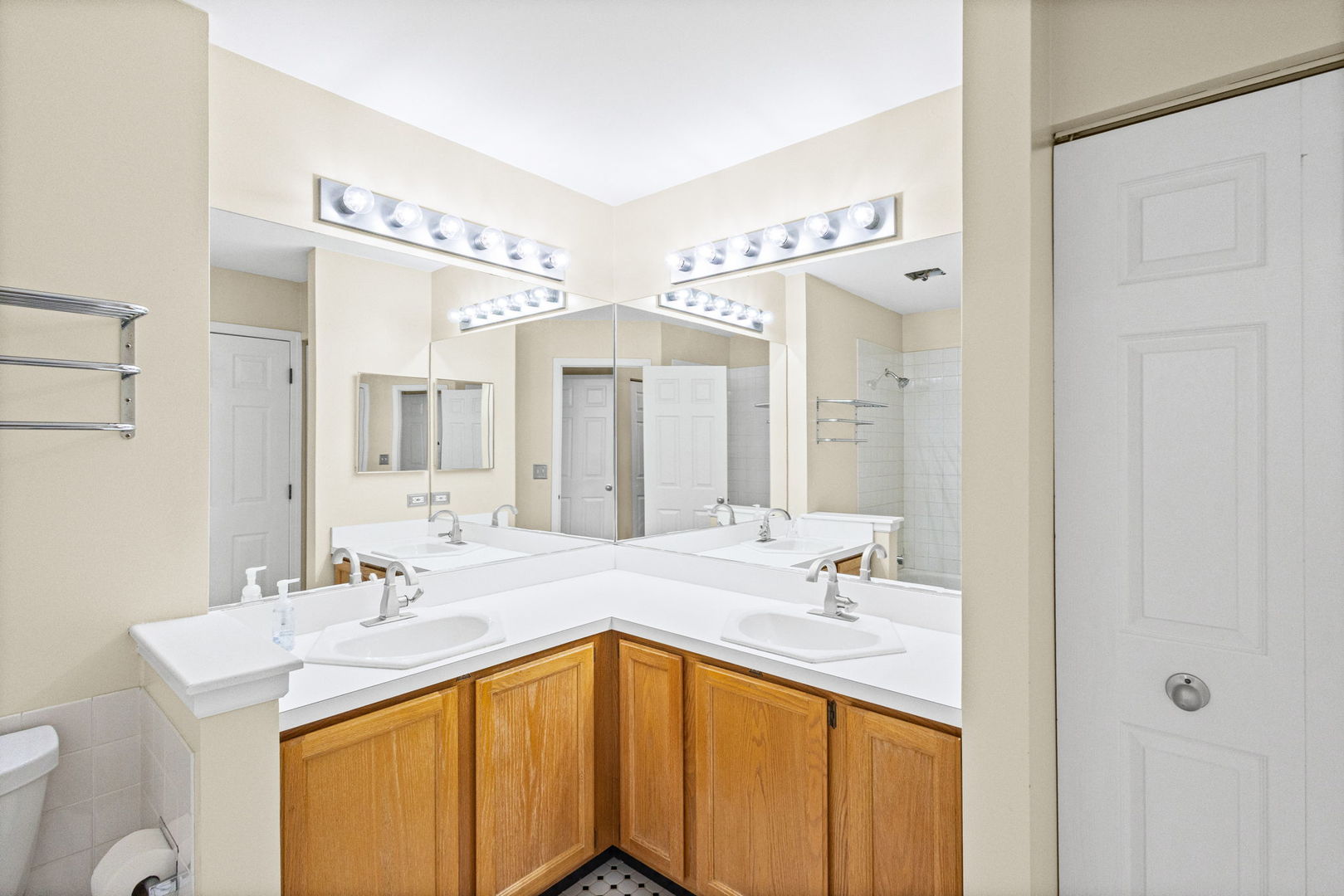 754 Ripple Brook Lane Elgin, IL 60120 - Photo 23 of 41