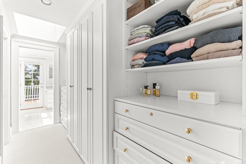 33 Hundreds Circle Wellesley, MA 02481 - Photo 28 of 40