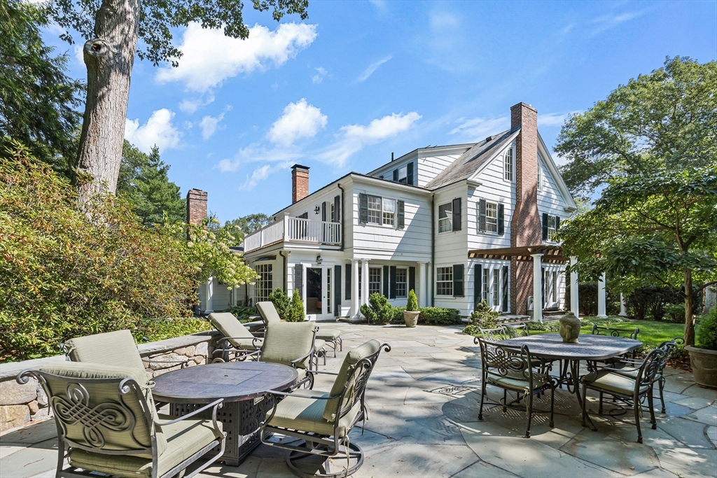 33 Hundreds Circle Wellesley, MA 02481 - Photo 40 of 40