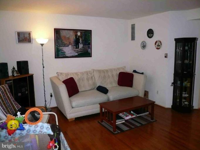 6 Tameron Place Rosedale, MD 21237 - Photo 2 of 18 Living Room #2
