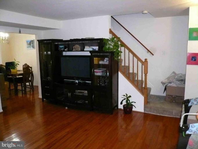 6 Tameron Place Rosedale, MD 21237 - Photo 3 of 18 Living Room #3