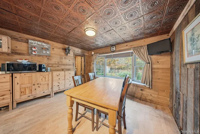 $295,000 | 747 Oakland Valley Road, Cuddebackville, NY 12729