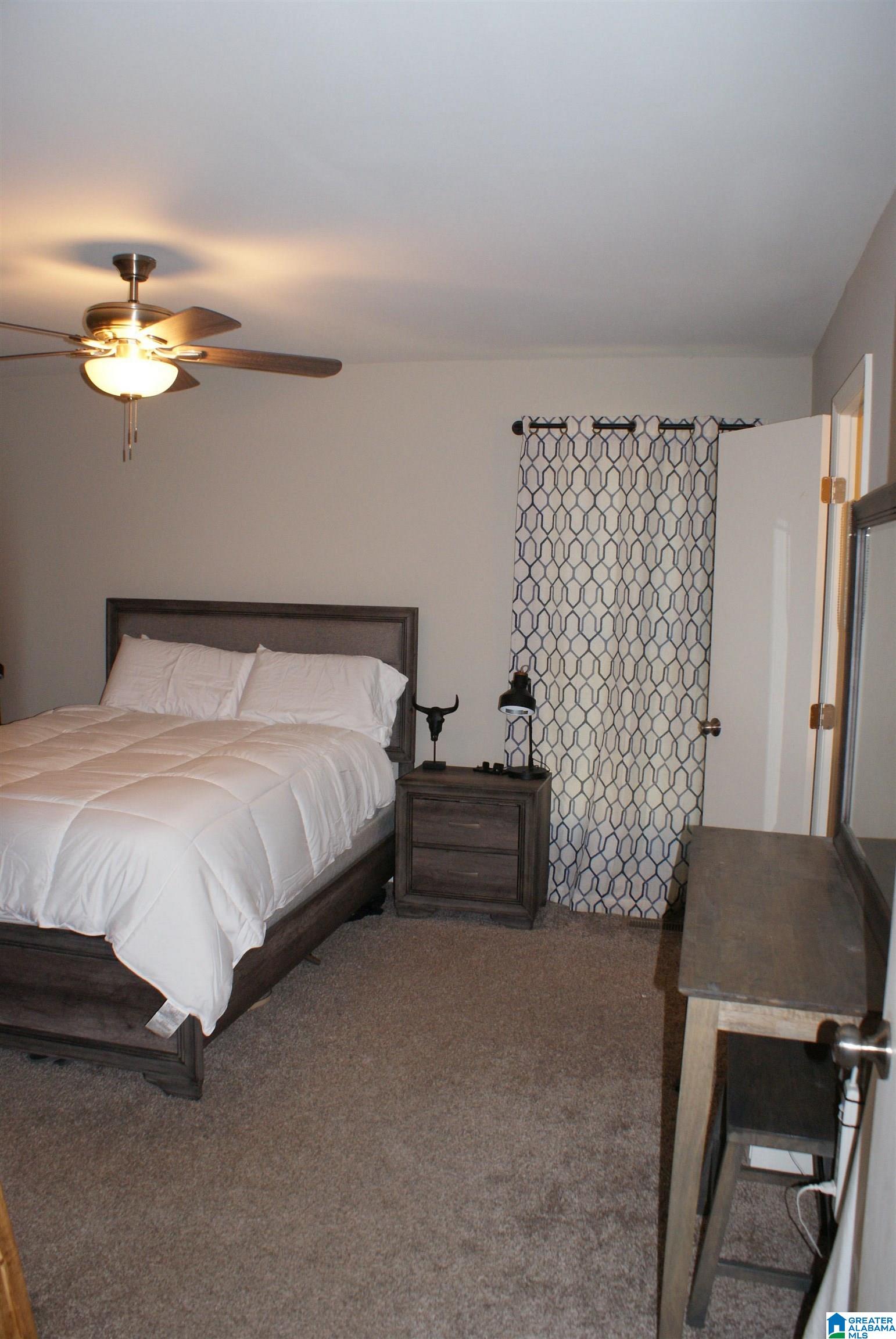 1808 King Charles Court Alabaster, AL 35007 - Photo 11 of 13