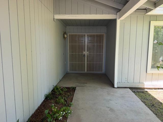 2601 Temperate Court Modesto, CA 95358 - Photo 5 of 24 a view of a house with a yard