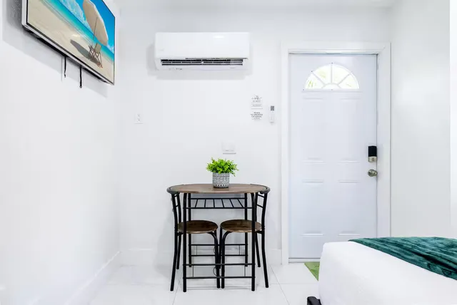 $1,800 | 411 Northwest 51st Avenue, Miami, FL 33126