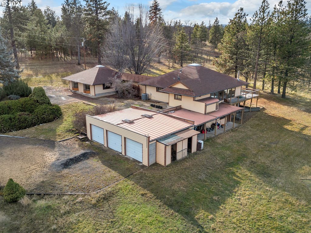 79351 Dufur Valley Road Dufur, OR 97021 - Photo 44 of 48 Gallery Image 44
