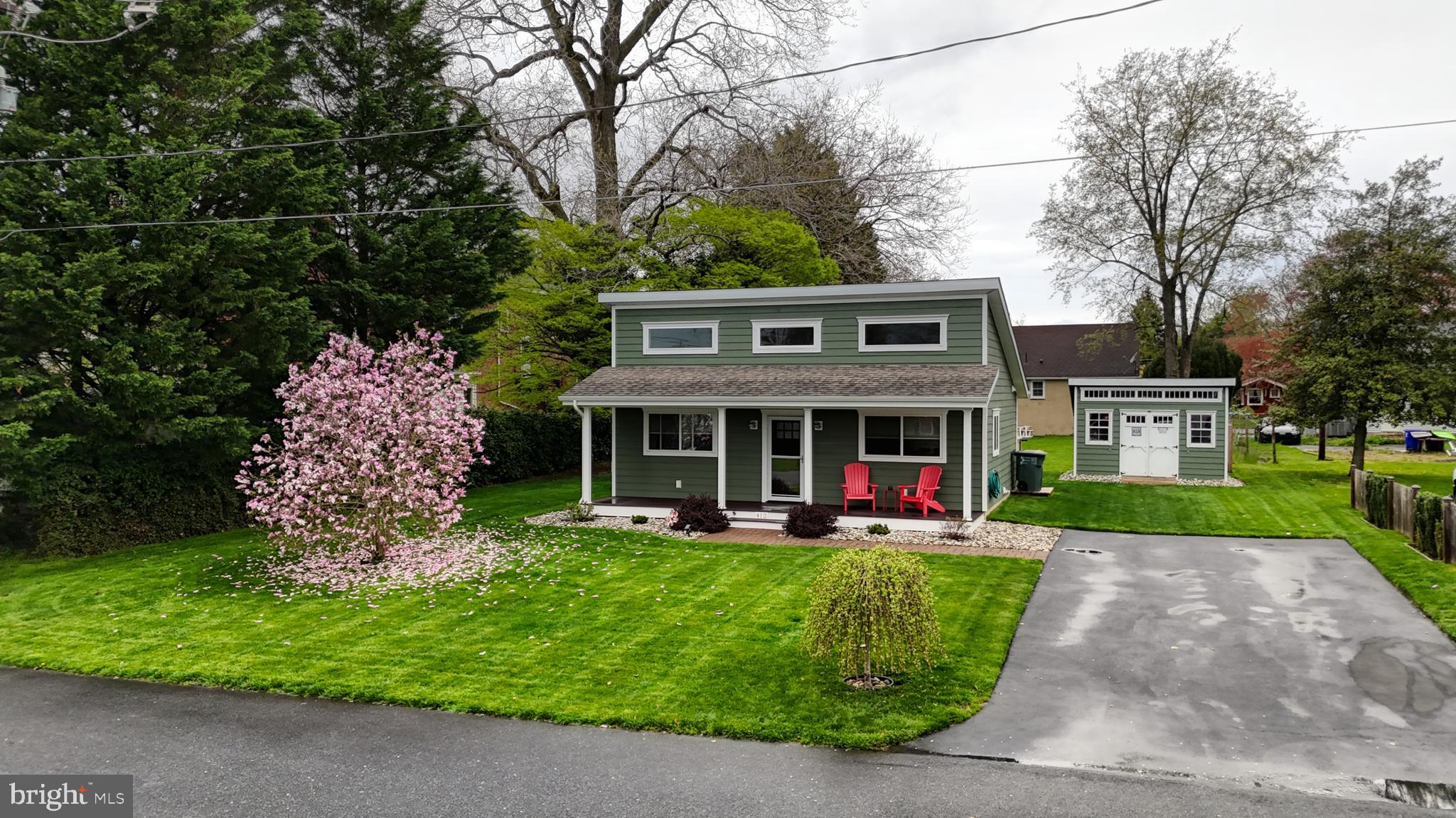 412 Hamilton Street Delaware City, DE 19706 - Photo 2 of 31