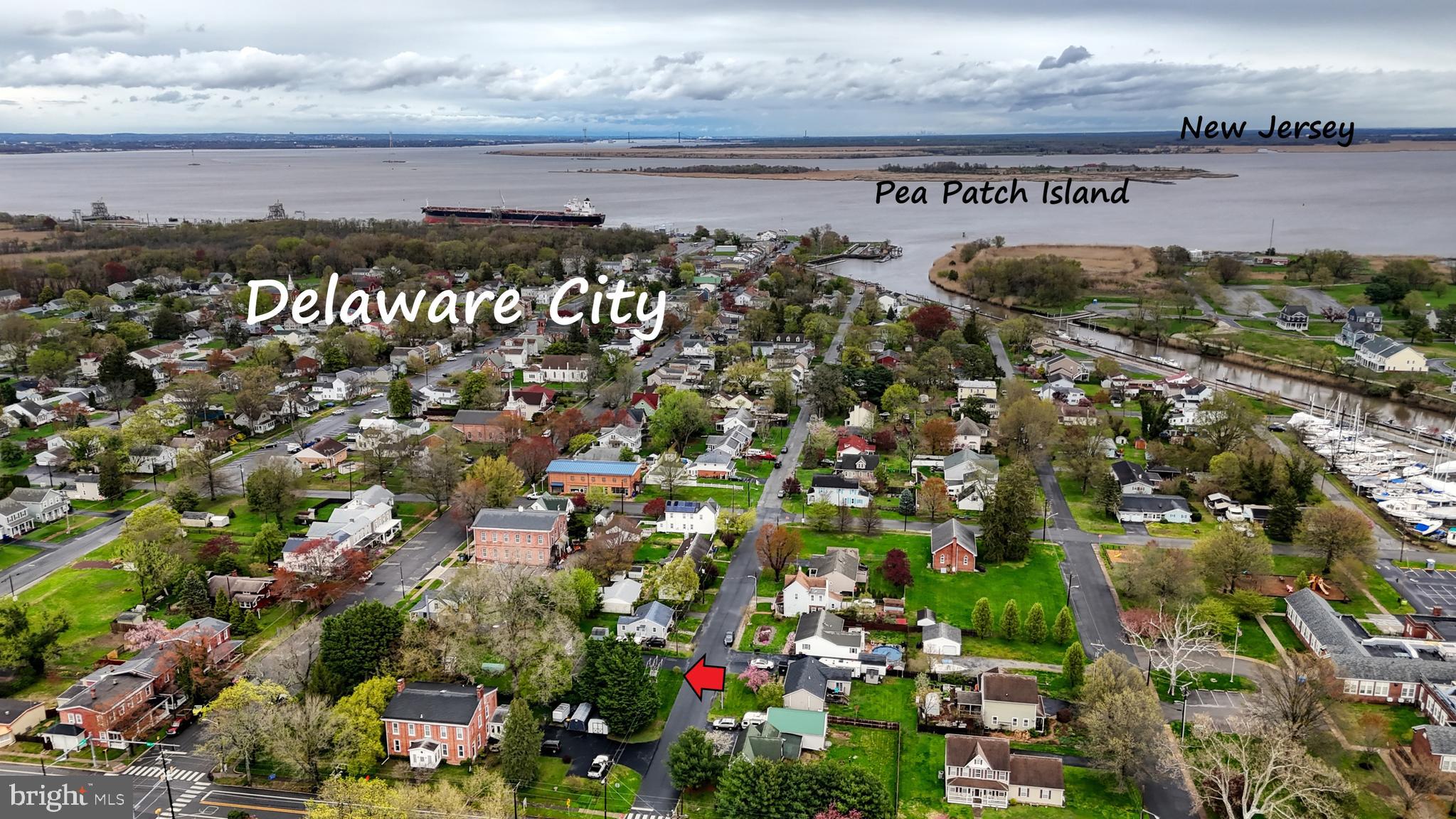 412 Hamilton Street Delaware City, DE 19706 - Photo 3 of 31