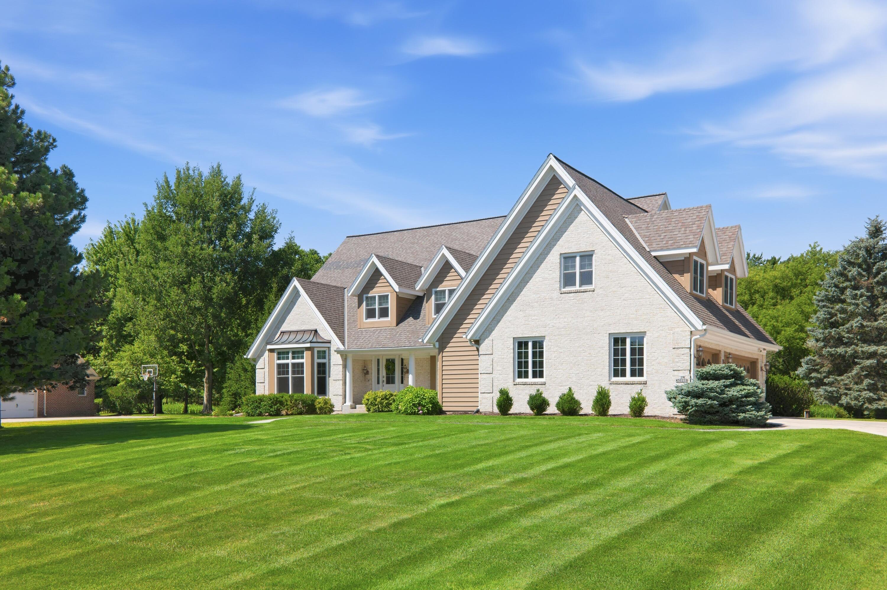 N28W30219 Red Hawk Court Delafield, WI 53072 - Photo 1 of 60 Exterior Front