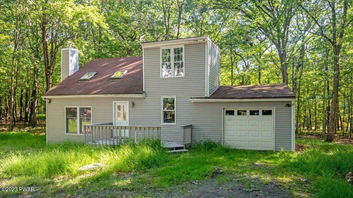 125 Sparrow Loop Bushkill, PA 18324 - Photo 1 of 27 Welcome HOME!!