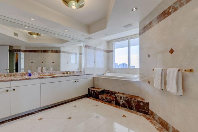 $1,255,000 | 3801 Northeast 207th Street, Unit 18CN, Aventura, FL 33180