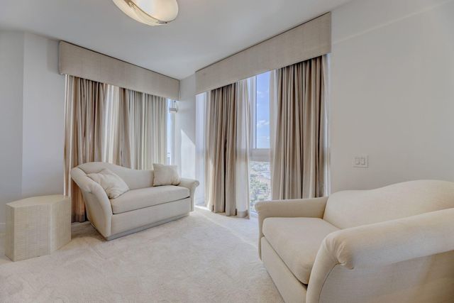 $1,255,000 | 3801 Northeast 207th Street, Unit 18CN, Aventura, FL 33180