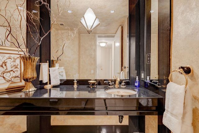 $1,255,000 | 3801 Northeast 207th Street, Unit 18CN, Aventura, FL 33180