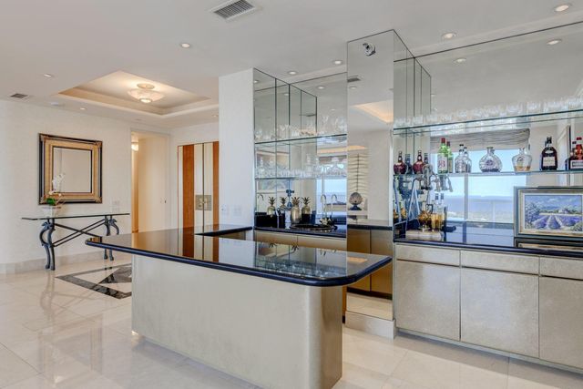 $1,255,000 | 3801 Northeast 207th Street, Unit 18CN, Aventura, FL 33180