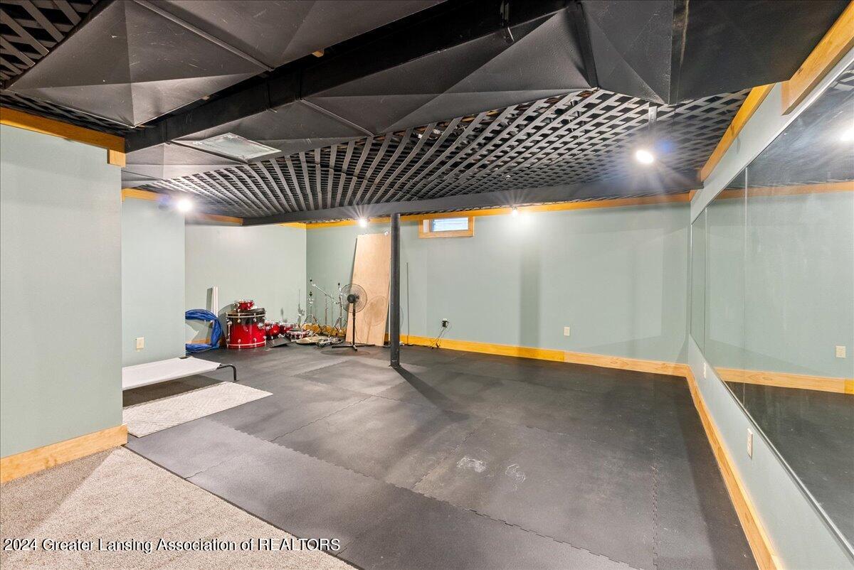 1607 Hitching Post Road East Lansing, MI 48823 - Photo 42 of 61 41-Media Jett - 30