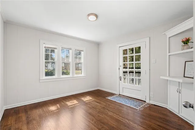 $350,000 | 2118 Tauromee Avenue, Kansas City, KS 66102