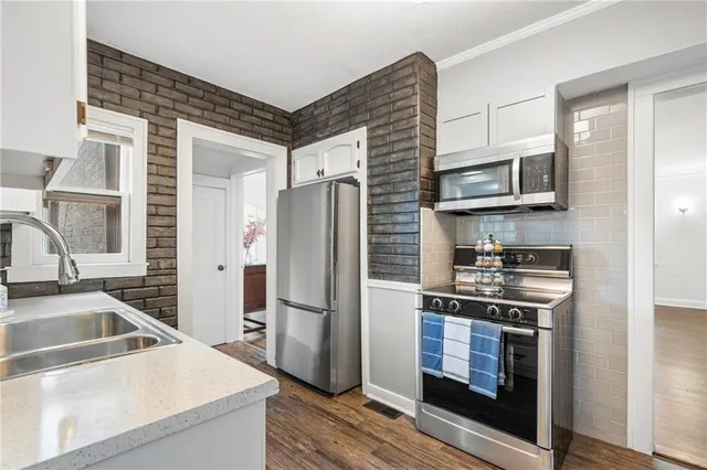 $350,000 | 2118 Tauromee Avenue, Kansas City, KS 66102