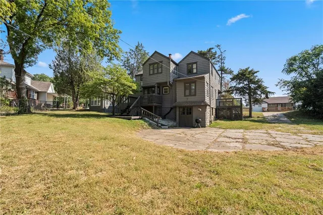 $350,000 | 2118 Tauromee Avenue, Kansas City, KS 66102
