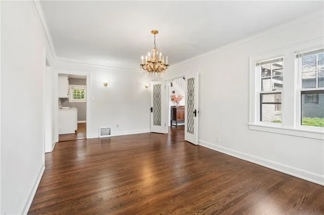 $350,000 | 2118 Tauromee Avenue, Kansas City, KS 66102