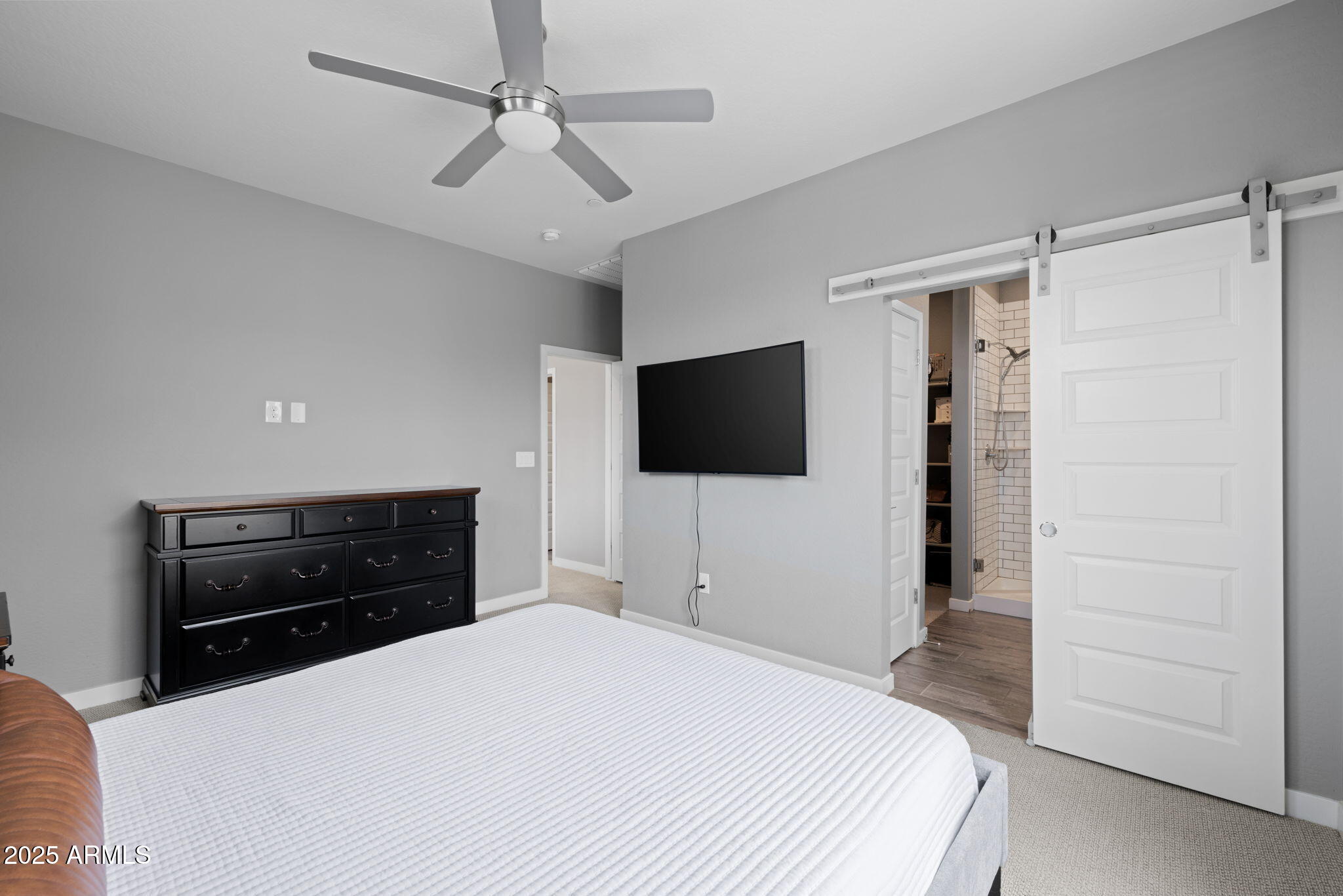 2746 South Decatur Drive, Unit 102 Gilbert, AZ 85295 - Photo 24 of 43 Primary Suite